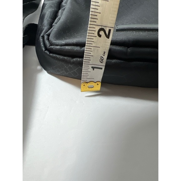 Tahari Crossbody Bag - Picture 9 of 10